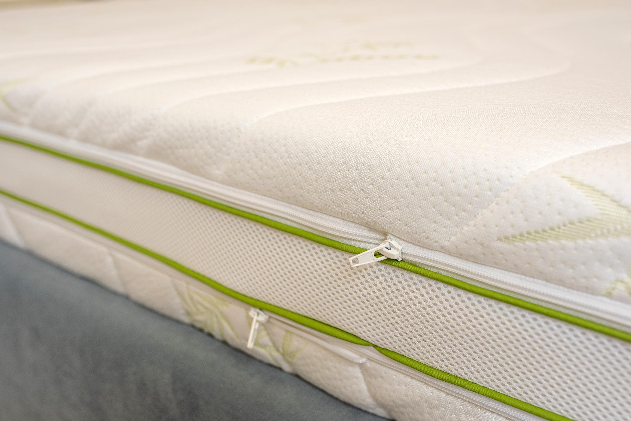 Husa saltea, tesatura client(Bamboo), Fill 300 g, Tnt 40 g, 3D alb 7 cm, 2 fermoare, 140x200x23 cm - 2